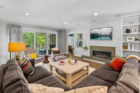 4874 Regents Walk Excelsior MN 55331