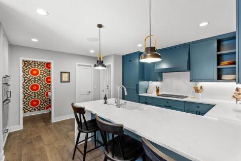 4874 Regents Walk Excelsior MN 55331