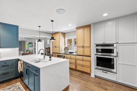 4874 Regents Walk Excelsior MN 55331