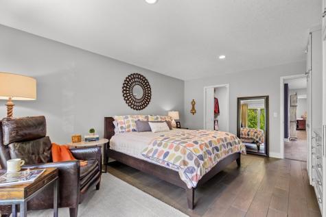 4874 Regents Walk Excelsior MN 55331