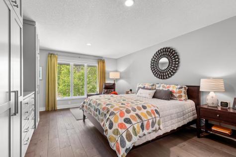 4874 Regents Walk Excelsior MN 55331