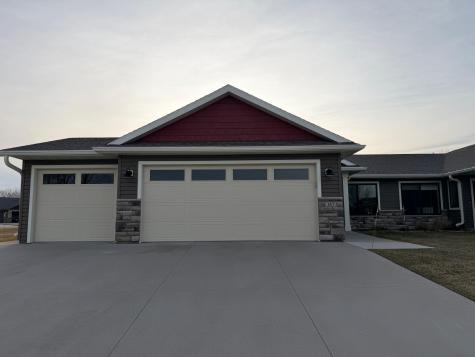 147 Highland Circle Zumbrota MN 55992