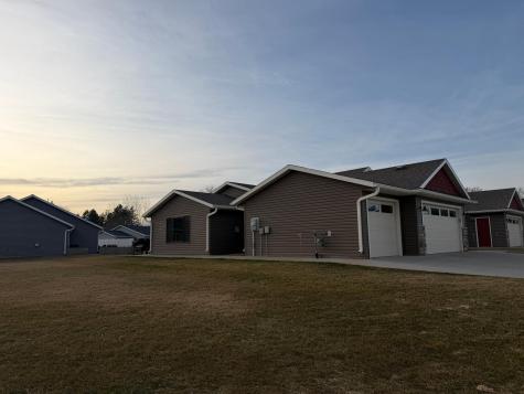 147 Highland Circle Zumbrota MN 55992
