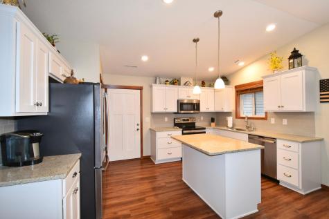 147 Highland Circle Zumbrota MN 55992