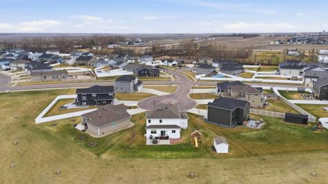 6361 Deer Creek Parkway Fargo ND 58104