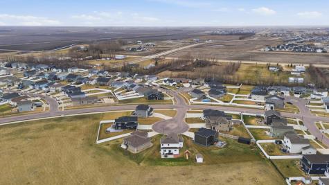6361 Deer Creek Parkway Fargo ND 58104