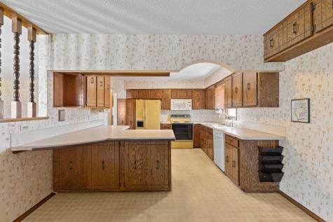 7708 82nd Avenue N Brooklyn Park MN 55445