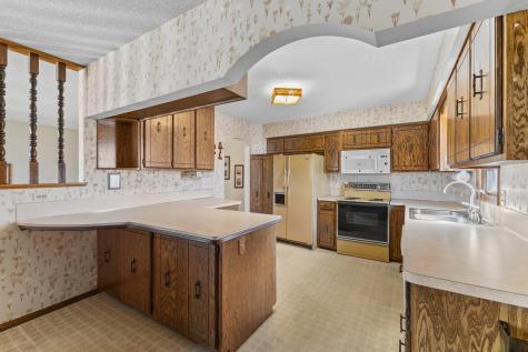 7708 82nd Avenue N Brooklyn Park MN 55445