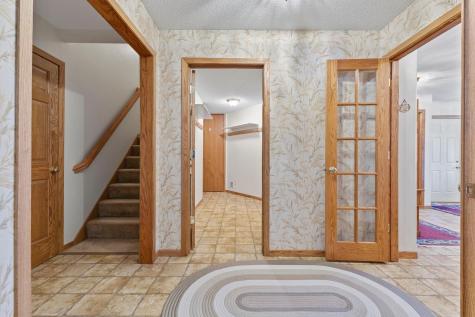 7708 82nd Avenue N Brooklyn Park MN 55445