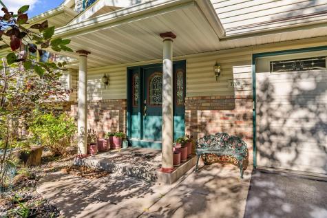 7708 82nd Avenue N Brooklyn Park MN 55445