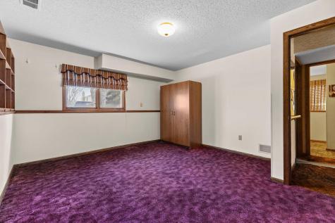 7708 82nd Avenue N Brooklyn Park MN 55445