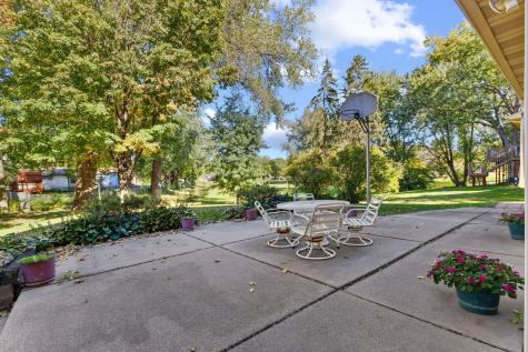 7708 82nd Avenue N Brooklyn Park MN 55445