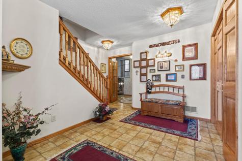 7708 82nd Avenue N Brooklyn Park MN 55445