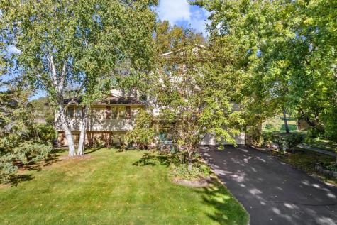 7708 82nd Avenue N Brooklyn Park MN 55445