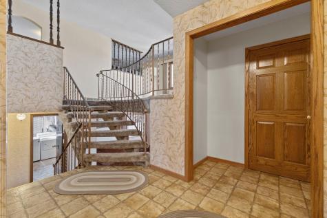 7708 82nd Avenue N Brooklyn Park MN 55445