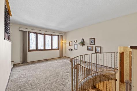7708 82nd Avenue N Brooklyn Park MN 55445