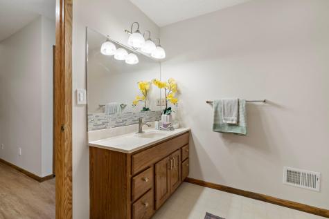 4540 Wellington Lane N Plymouth MN 55442