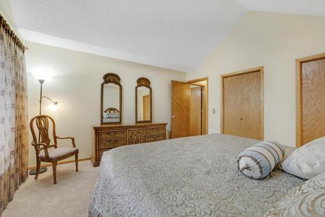 16 110th Lane NW Coon Rapids MN 55448
