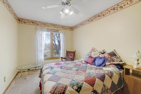 16 110th Lane NW Coon Rapids MN 55448