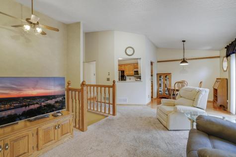 16 110th Lane NW Coon Rapids MN 55448