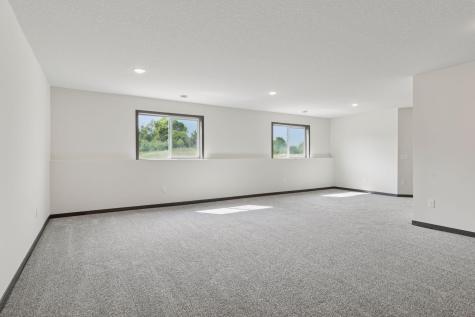 2840 219th Avenue NE East Bethel MN 55011