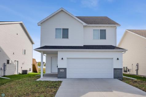 2549 Fulton Loop S Fargo ND 58104