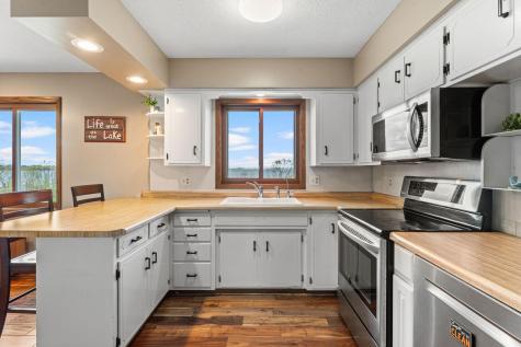 9285 Parley Lake Road Waconia MN 55387