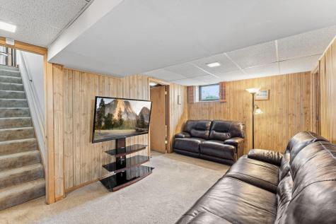 9285 Parley Lake Road Waconia MN 55387