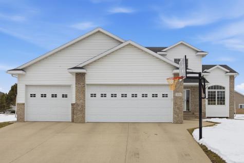 1816 Queensbury Street West Fargo ND 58078
