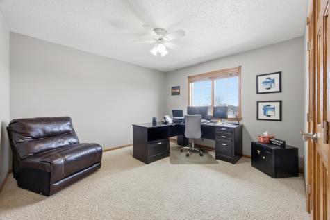 1816 Queensbury Street West Fargo ND 58078