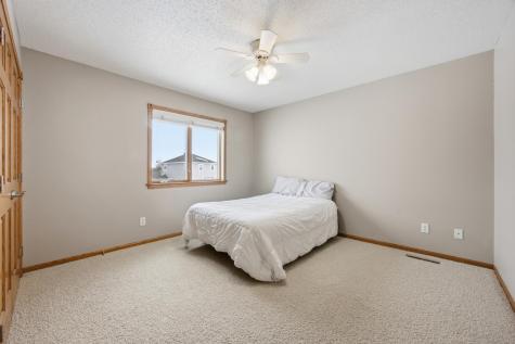 1816 Queensbury Street West Fargo ND 58078