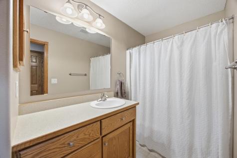 1816 Queensbury Street West Fargo ND 58078
