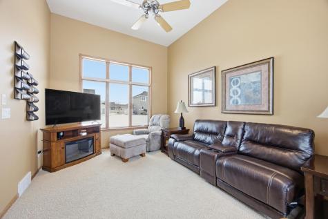 1816 Queensbury Street West Fargo ND 58078