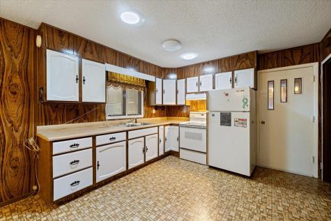 42 Garden Circle Babbitt MN 55706