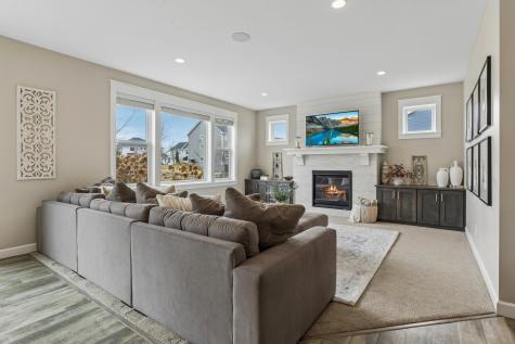 5288 Porchlight View Woodbury MN 55129