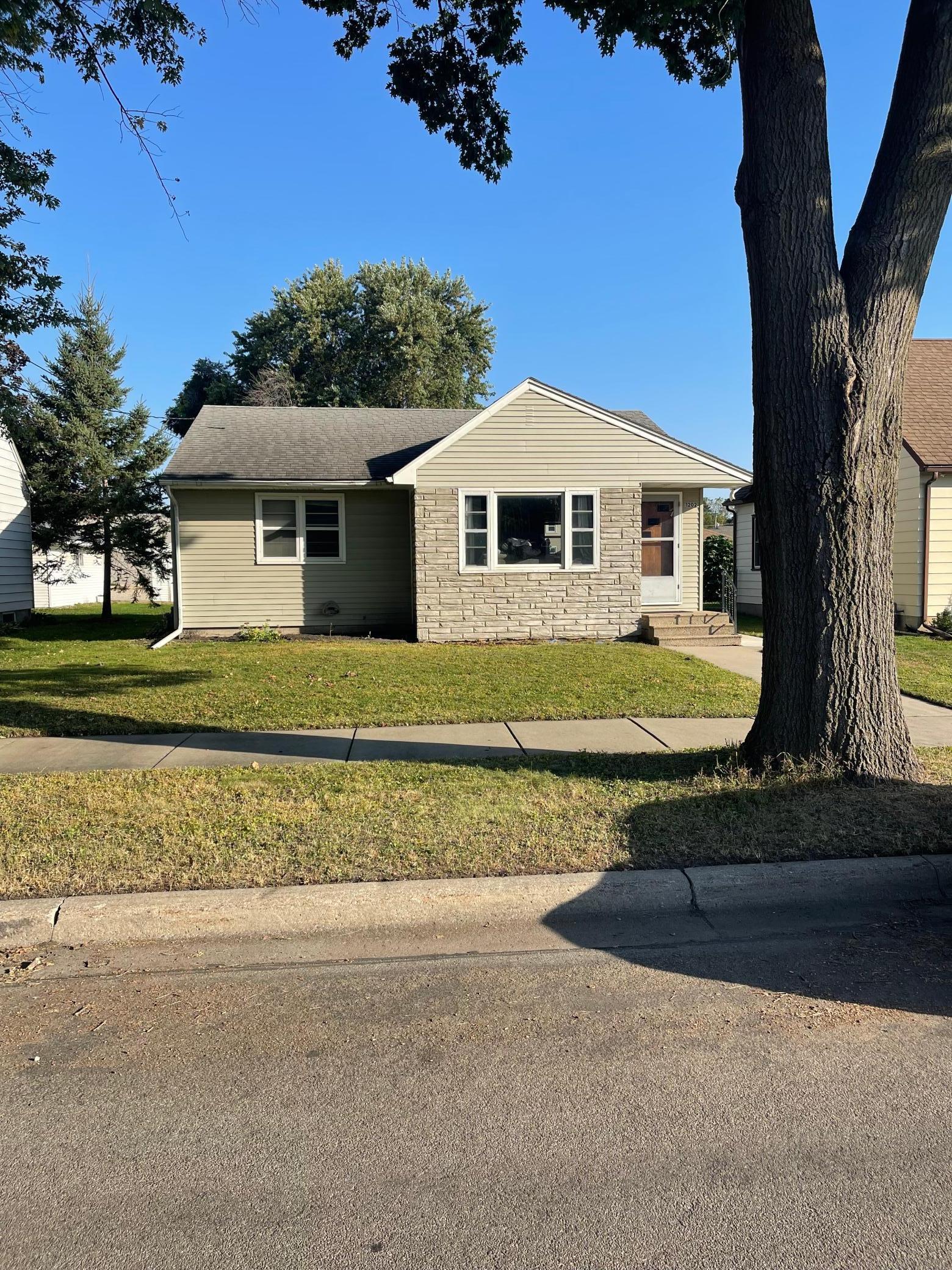 1202 2nd Avenue SW Austin MN 55912