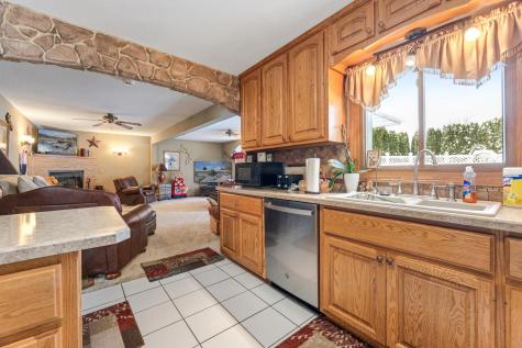 244 Edgeview Drive Rollingstone MN 55969