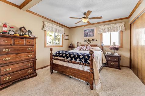244 Edgeview Drive Rollingstone MN 55969