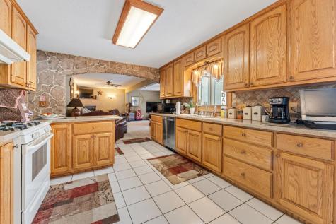 244 Edgeview Drive Rollingstone MN 55969