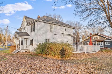 1045 Grove Street Cumberland WI 54829