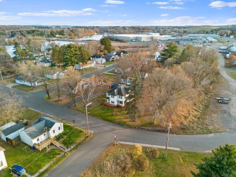 1045 Grove Street Cumberland WI 54829