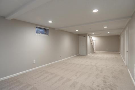 6418 Knoll Street N Golden Valley MN 55427