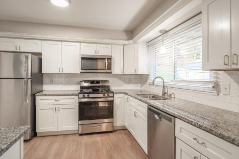 6418 Knoll Street N Golden Valley MN 55427