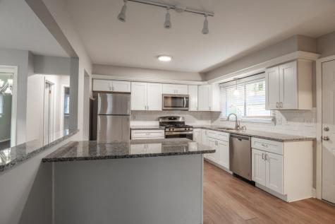 6418 Knoll Street N Golden Valley MN 55427