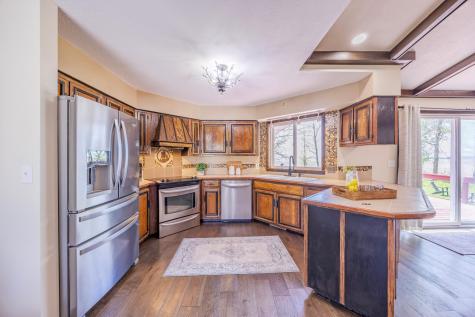 55739 140th Street Lyle MN 55953