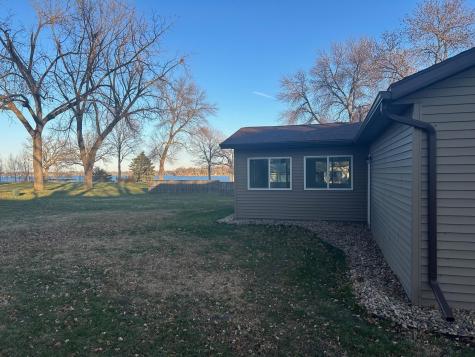 1795 50th Avenue NE Willmar MN 56201