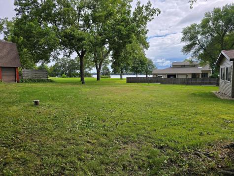 1795 50th Avenue NE Willmar MN 56201
