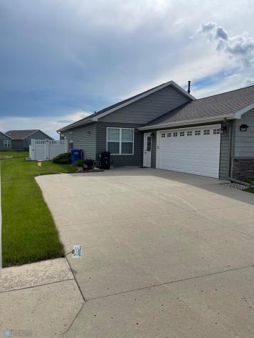 2608 Whispering Creek Circle S Fargo ND 58104
