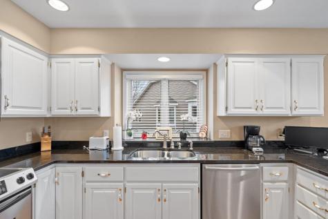 3635 Zanzibar Lane N Plymouth MN 55446