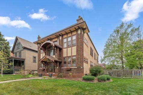 586 Ashland Avenue Saint Paul MN 55102